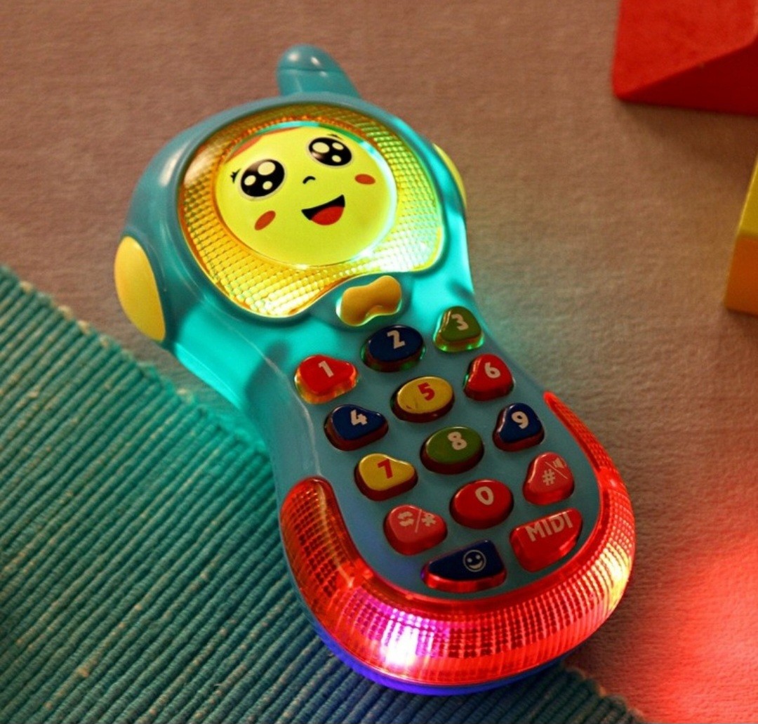 INTERACTIVE SMART PHONE LIGHT + SOUND