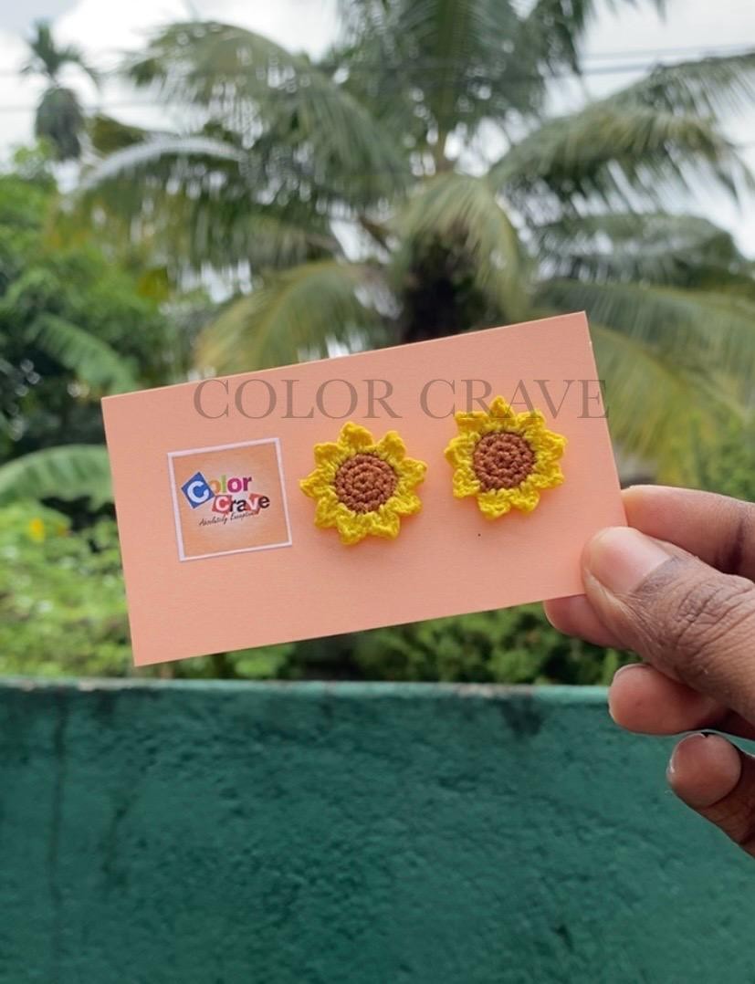 Crochet stud Earring - Sunflower