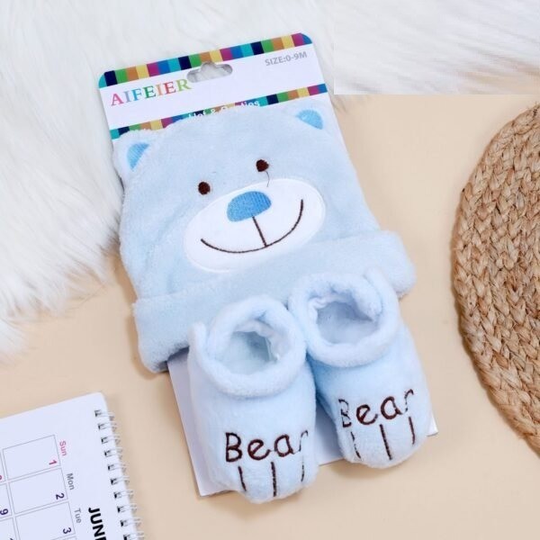 Dream Baby Hat and Booties Set – Soft Newborn Cap & Socks