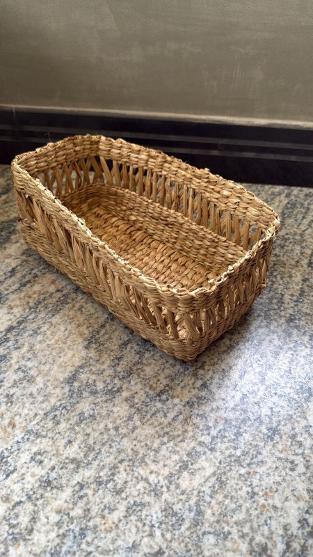 Traditional Handwoven Gallahe Pan Kawili Watti - Authentic Sri Lankan Reed Sweets Tray (9x5x4)