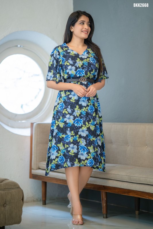 Butterfly Sleeve frock with Sweetheart neck